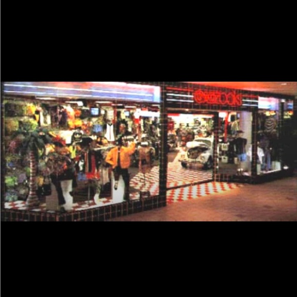 Vintage Gadzooks 90s Gold Bomber Jacket Y2K Puffer Crop Medium (Fits XS) - Picture 8 of 8